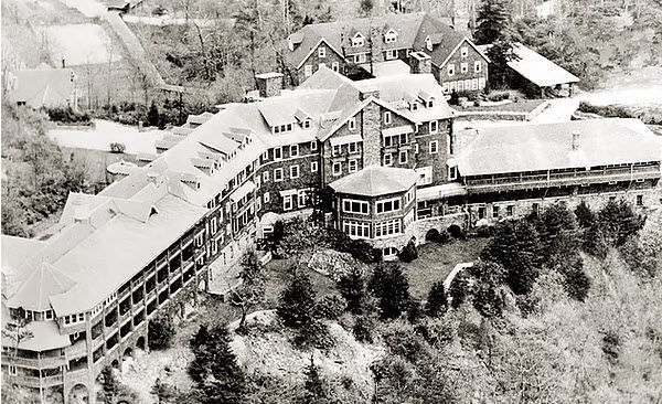 Aerial view of Mayview Manor
